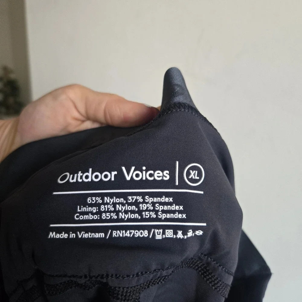 Outdoor Voices XL Utility Cargo Leggings Womens Black  Detachable Pouch‎ Pockets
